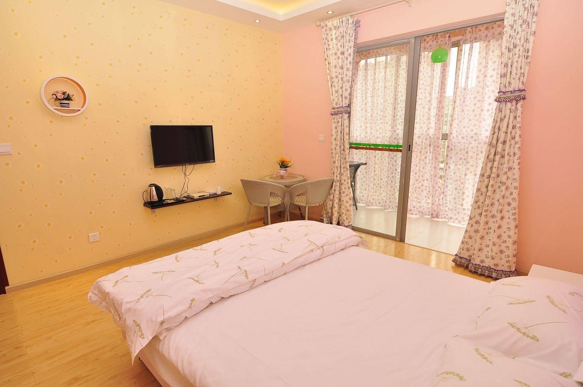 Kunming Colorful Cloud Apartment Hotel Buitenkant foto